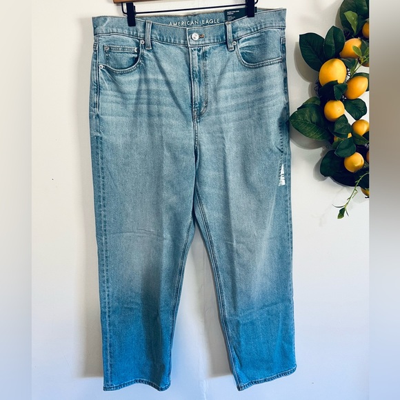 American Eagle Outfitters Denim - American Eagle super high rise strigid straight denim jeans light wash 14 short
